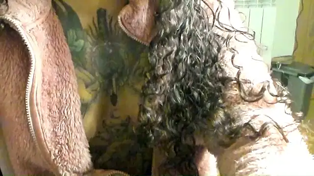 Snapshot of Ama_music chatting on December 2025 10:53:02 AM Ama music online show from December 2025 10:53:02 AM