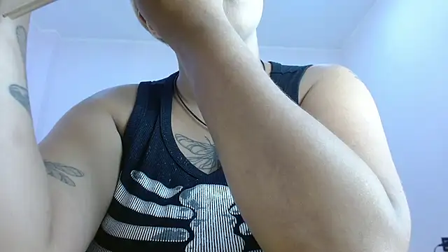 Snapshot of april_bunnyy chatting on June 2026 08:43:01 PM april bunnyy online show from June 2026 08:43:01 PM