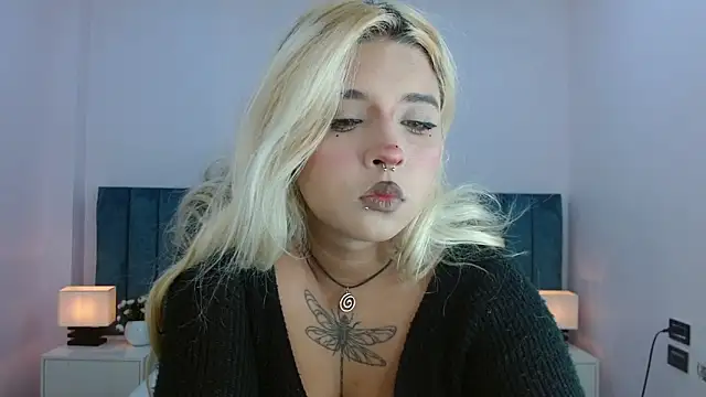 Snapshot of april_bunnyy chatting on June 2026 09:23:01 PM april bunnyy online show from June 2026 09:23:01 PM