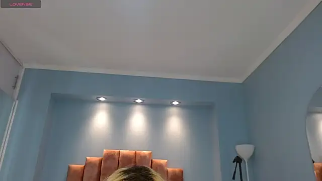 april bunnyy online show from March 2026 12:22:02 PM