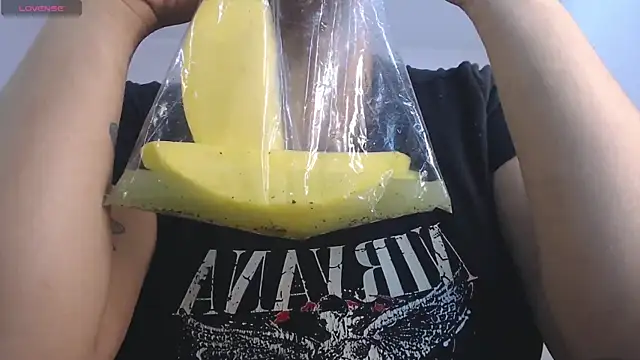 april bunnyy online show from November 2025 05:45:02 PM