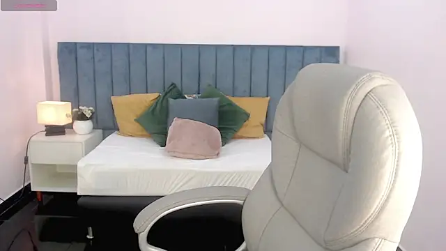 april bunnyy online show from February 2026 08:20:02 PM