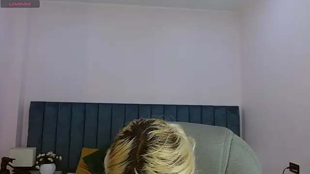 Snapshot of april_bunnyy chatting on June 2026 08:42:02 PM april bunnyy online show from June 2026 08:42:02 PM
