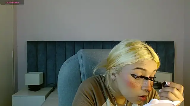 april bunnyy online show from March 2025 06:29:01 PM