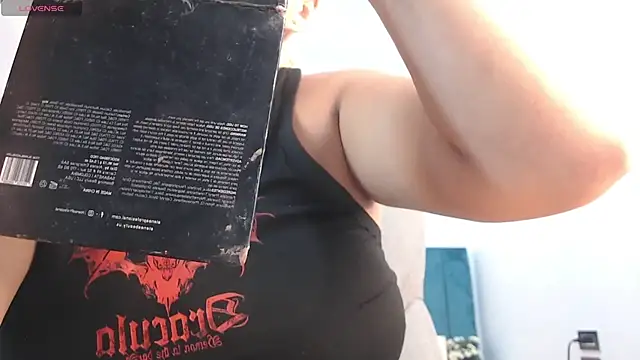 april bunnyy online show from November 2025 02:43:02 PM