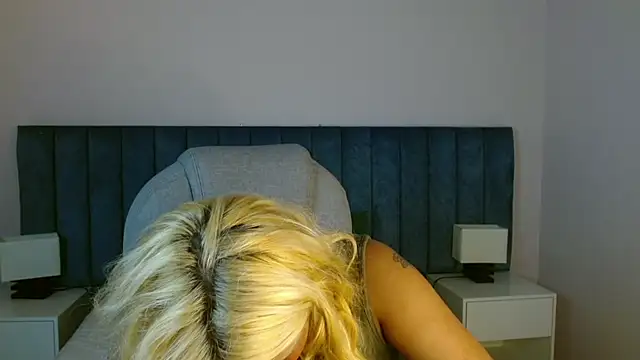 april bunnyy online show from March 2025 07:06:02 PM