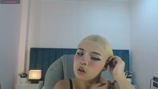 april bunnyy online show from November 2025 09:09:02 PM