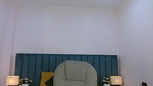 Snapshot of april_bunnyy chatting on June 2026 12:32:02 AM april bunnyy online show from June 2026 12:32:02 AM
