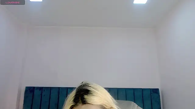 april bunnyy online show from March 2026 07:54:02 PM