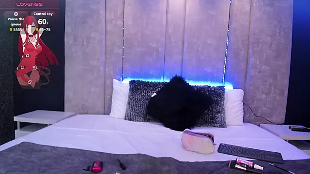 Larabrooks online show from September 2025 07:31:01 PM