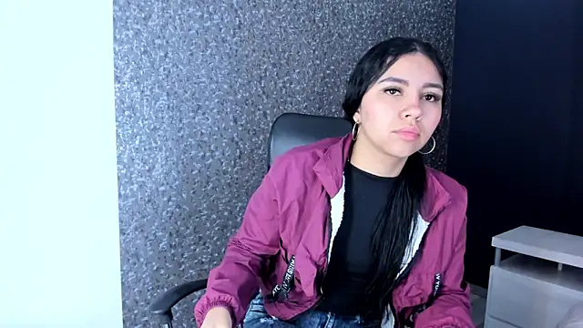 Larabrooks online show from January 2026 06:55:02 PM