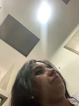 Larabrooks online show from February 2026 05:45:02 PM