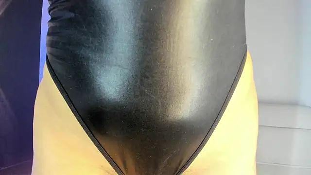 Larabrooks online show from March 2026 07:05:02 PM