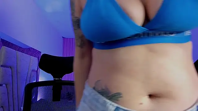 Snapshot of Melany_Luv chatting on November 2025 09:08:01 PM Melany Luv online show from November 2025 09:08:01 PM