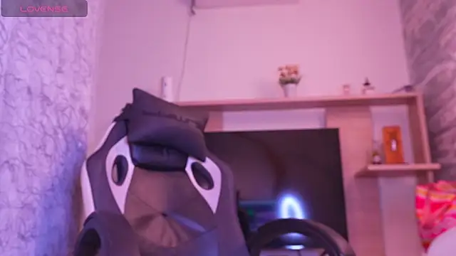 Melany Luv online show from April 2026 09:08:02 PM