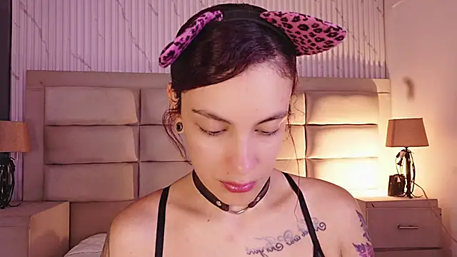 Melany Luv online show from May 2026 10:46:01 PM