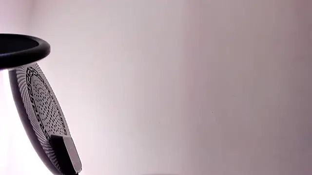 Snapshot of Melany_Luv chatting on October 2025 09:36:01 AM Melany Luv online show from October 2025 09:36:01 AM