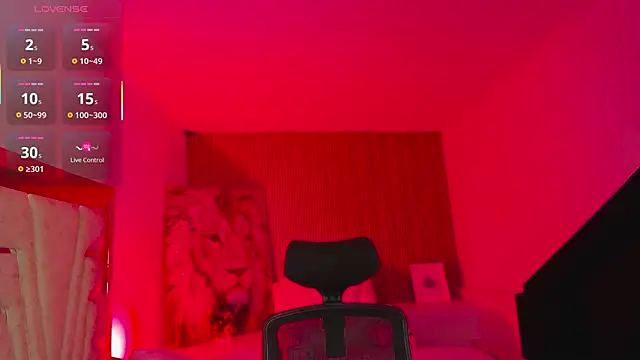 Snapshot of Melany_Luv chatting on November 2025 08:56:01 PM Melany Luv online show from November 2025 08:56:01 PM