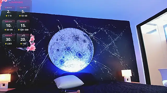 Snapshot of Melany_Luv chatting on October 2025 08:43:01 PM Melany Luv online show from October 2025 08:43:01 PM