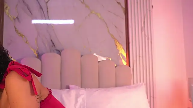 Snapshot of OSHUN_ chatting on January 2026 12:55:02 PM OSHUN online show from January 2026 12:55:02 PM