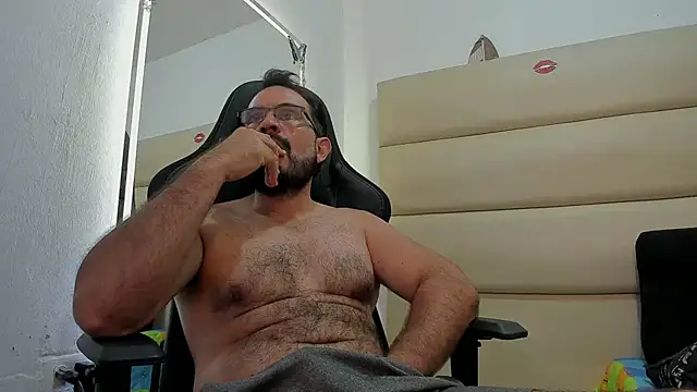 SbasTone Muscle online show from November 2025 11:36:01 AM