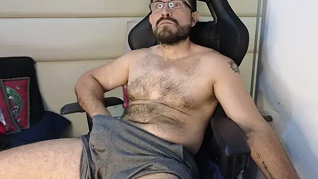 SbasTone Muscle online show from December 2025 03:18:02 PM