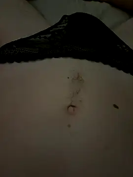 Snapshot of Nicky-98 chatting on December 2025 10:02:01 PM Nicky-98 online show from December 2025 10:02:01 PM