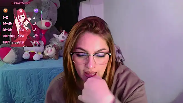 lucycherry   online show from November 2025 12:00:01 AM