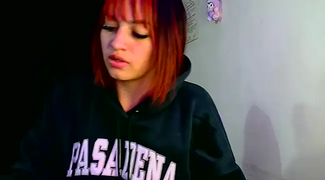 lucycherry   online show from January 2025 07:57:01 AM