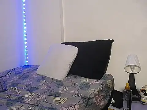 GerardSmitt online show from October 2025 04:02:02 AM