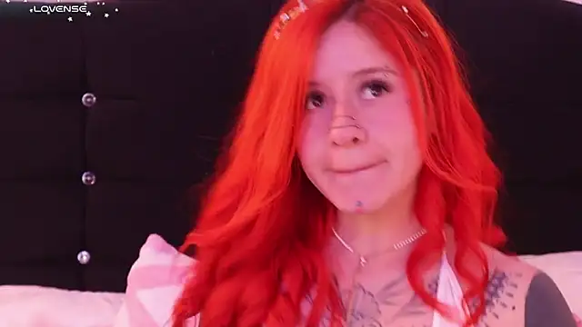 Snapshot of Daarlene chatting on February 2025 07:56:02 PM Daarlene online show from February 2025 07:56:02 PM