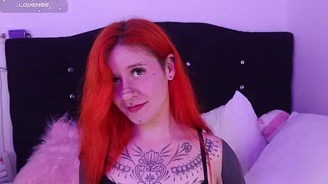 Snapshot of Daarlene chatting on February 2025 02:17:02 AM Daarlene online show from February 2025 02:17:02 AM