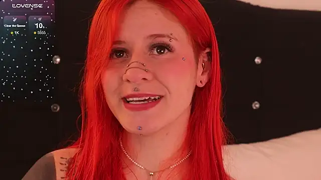 Snapshot of Daarlene chatting on February 2025 09:54:02 PM Daarlene online show from February 2025 09:54:02 PM