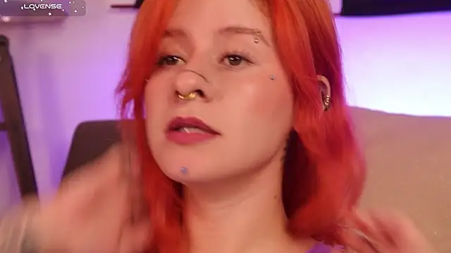 Snapshot of Daarlene chatting on September 2025 12:03:01 PM Daarlene online show from September 2025 12:03:01 PM