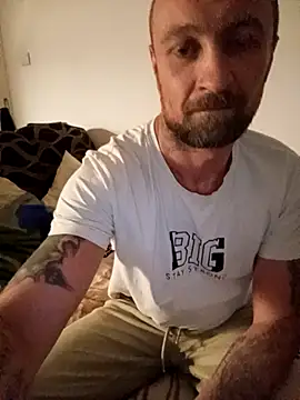 Snapshot of Diabel86 chatting on September 2025 10:12:01 PM Diabel86 online show from September 2025 10:12:01 PM