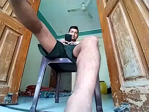 Snapshot of bigvorn6 chatting on March 2025 05:05:02 AM bigvorn6 online show from March 2025 05:05:02 AM