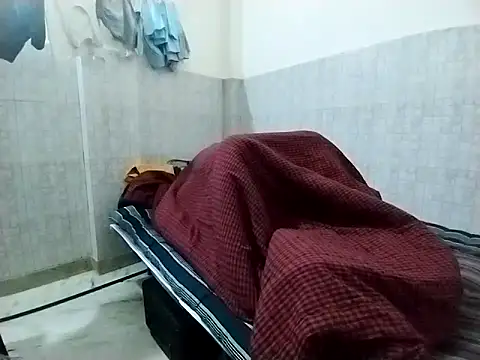 bigvorn6 online show from December 2025 04:43:02 PM