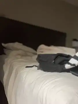 Snapshot of PrettyGal_Tingz chatting on February 2025 01:43:01 PM PrettyGal Tingz online show from February 2025 01:43:01 PM