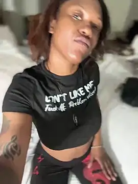 Snapshot of PrettyGal_Tingz chatting on February 2025 12:17:02 PM PrettyGal Tingz online show from February 2025 12:17:02 PM