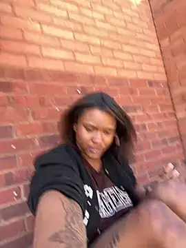 Snapshot of PrettyGal_Tingz chatting on March 2025 09:29:02 PM PrettyGal Tingz online show from March 2025 09:29:02 PM