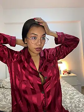 Snapshot of NaughtyMe chatting on January 2025 05:47:02 PM NaughtyMe online show from January 2025 05:47:02 PM