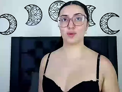 EvoletFMK online show from December 2025 11:23:01 AM