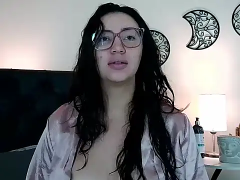 EvoletFMK online show from June 2026 12:24:02 PM