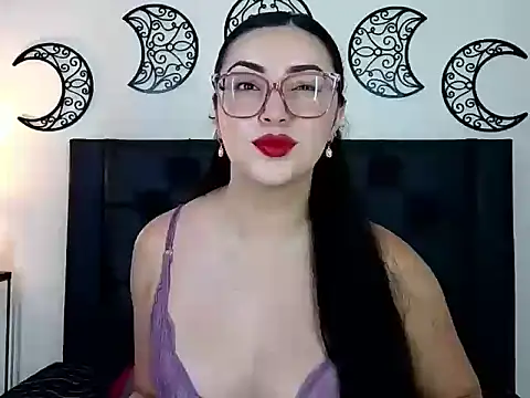 EvoletFMK online show from December 2025 05:49:02 PM