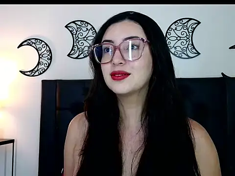 EvoletFMK online show from December 2025 05:26:02 PM