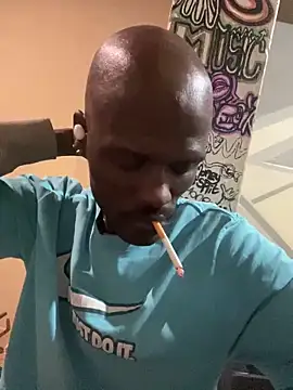 Snapshot of BringBackLostLover chatting on October 2025 02:35:01 AM BringBackLostLover online show from October 2025 02:35:01 AM