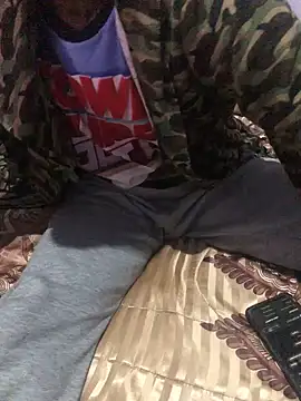 Snapshot of BringBackLostLover chatting on February 2025 12:14:01 AM BringBackLostLover online show from February 2025 12:14:01 AM