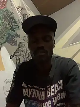 Snapshot of BringBackLostLover chatting on October 2025 12:42:02 AM BringBackLostLover online show from October 2025 12:42:02 AM