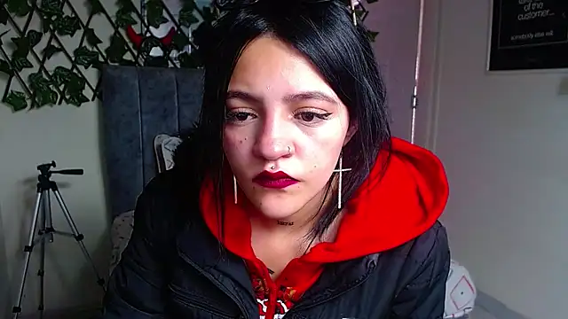Violettasquirt online show from June 2026 01:42:02 PM