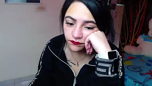 Violettasquirt online show from December 2025 02:17:01 PM